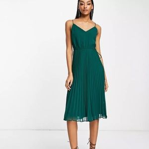Wedding Guest Dress! ASOS Design Green Midi Pleated Cami Dress - NWT size 10